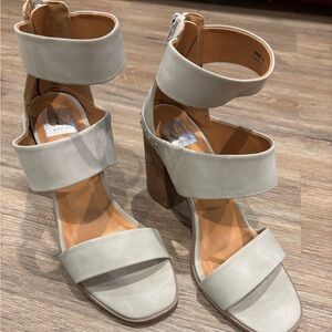 Dolce Vita Cereave Pump